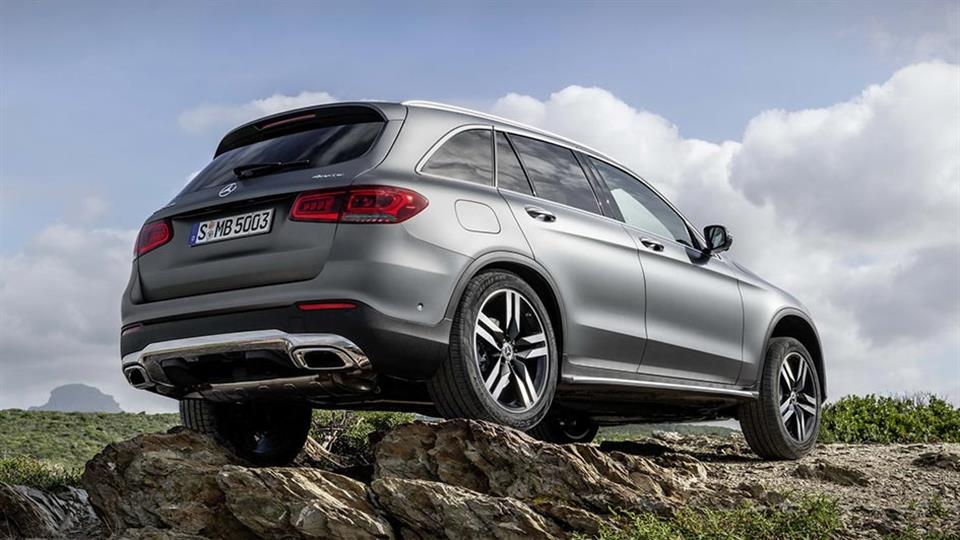 نمای عقب مرسدس بنز GLC مدل 2020